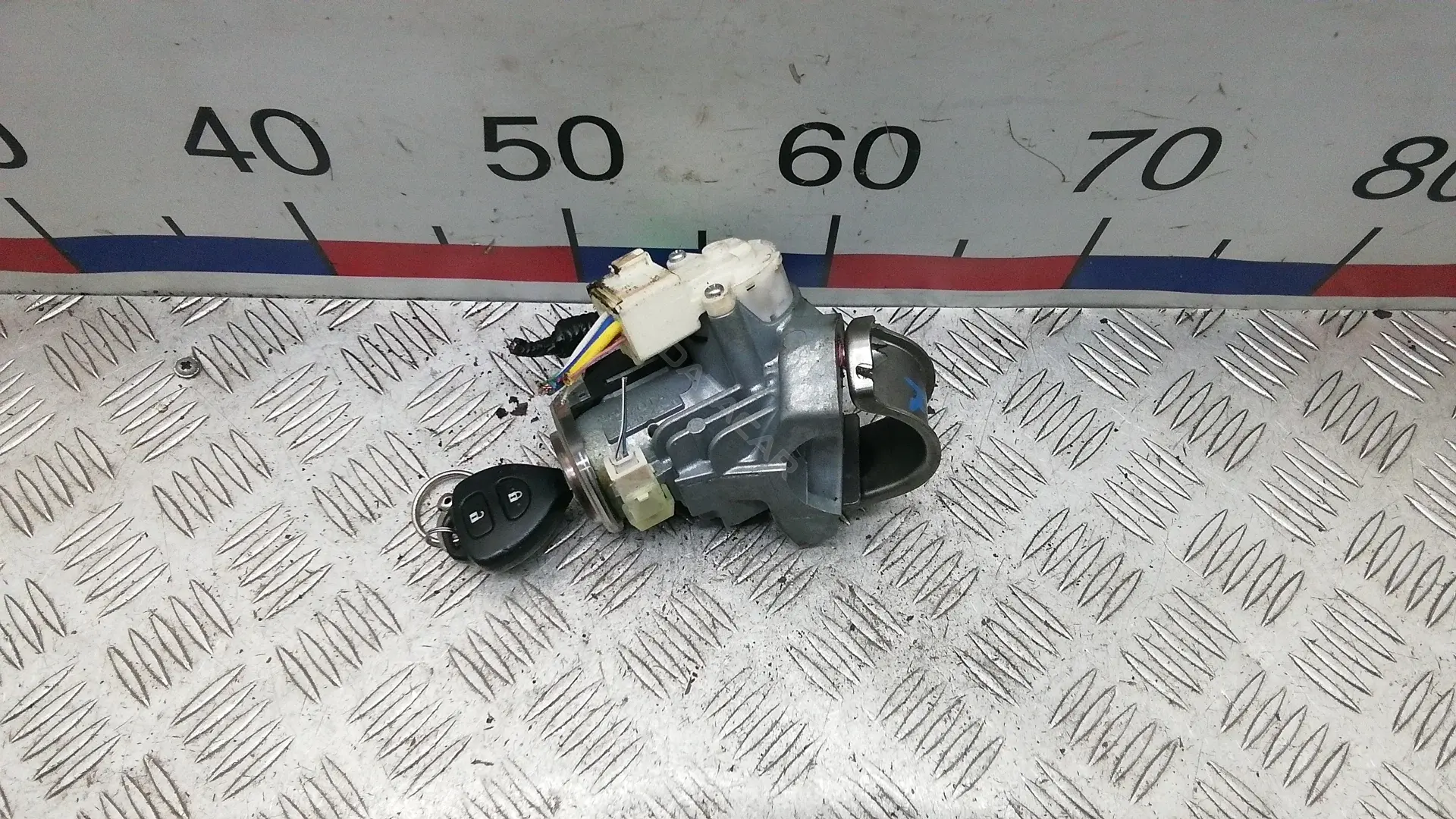Замок зажигания CEA01J101