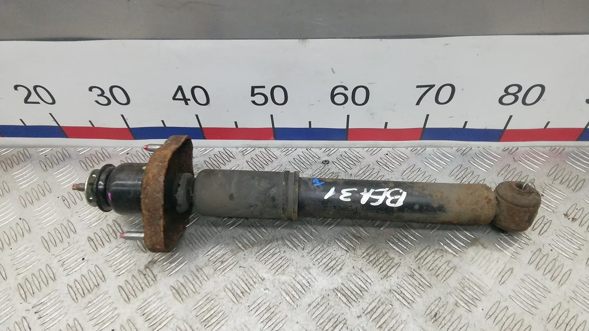 Амортизаторы 4162A050, MR491946