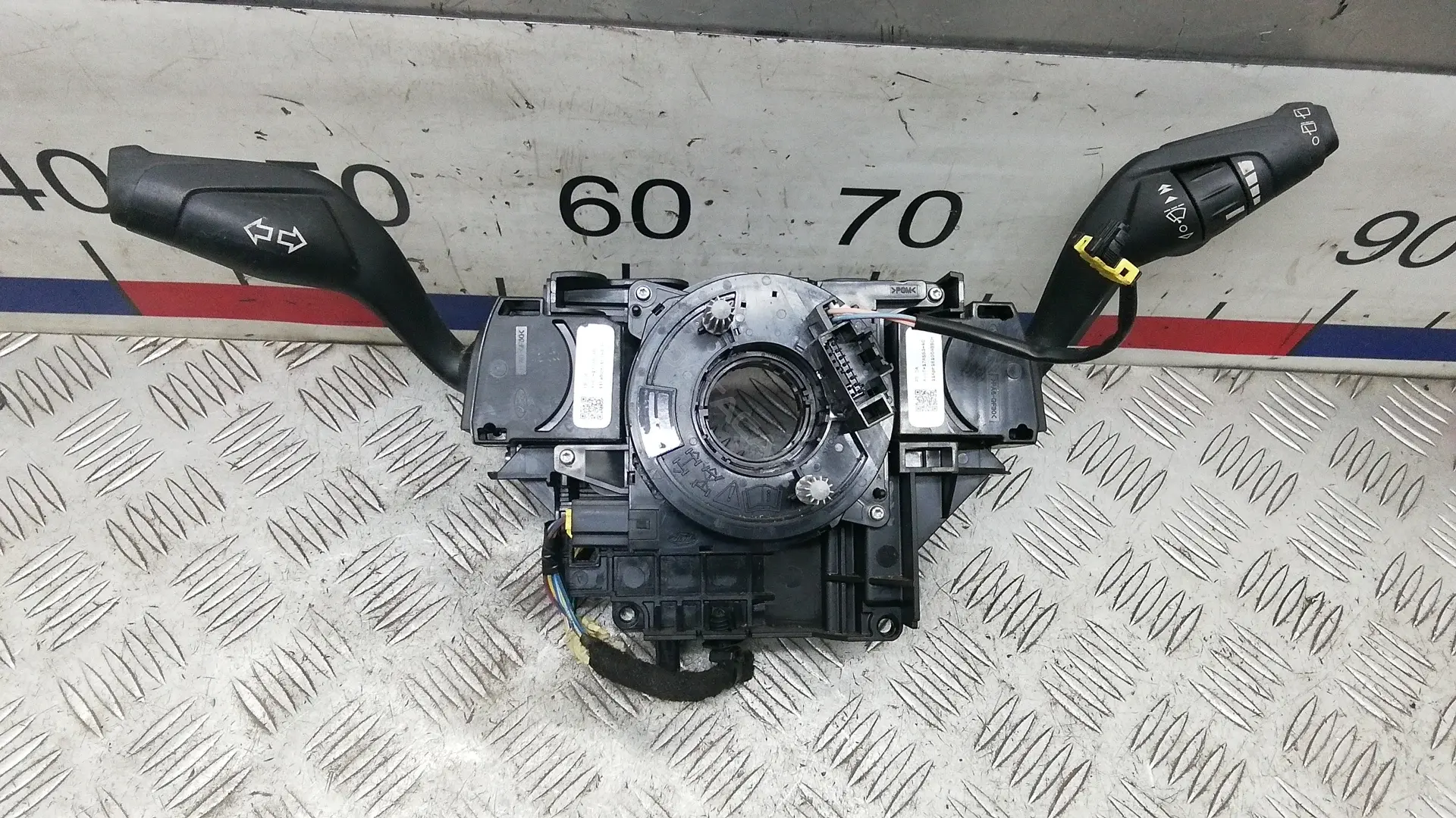 Переключатель подрулевой BV6T13N064AF