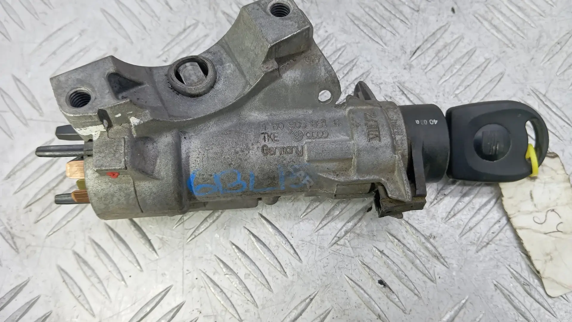 Замок зажигания 4B0905851B, 6L0905855C