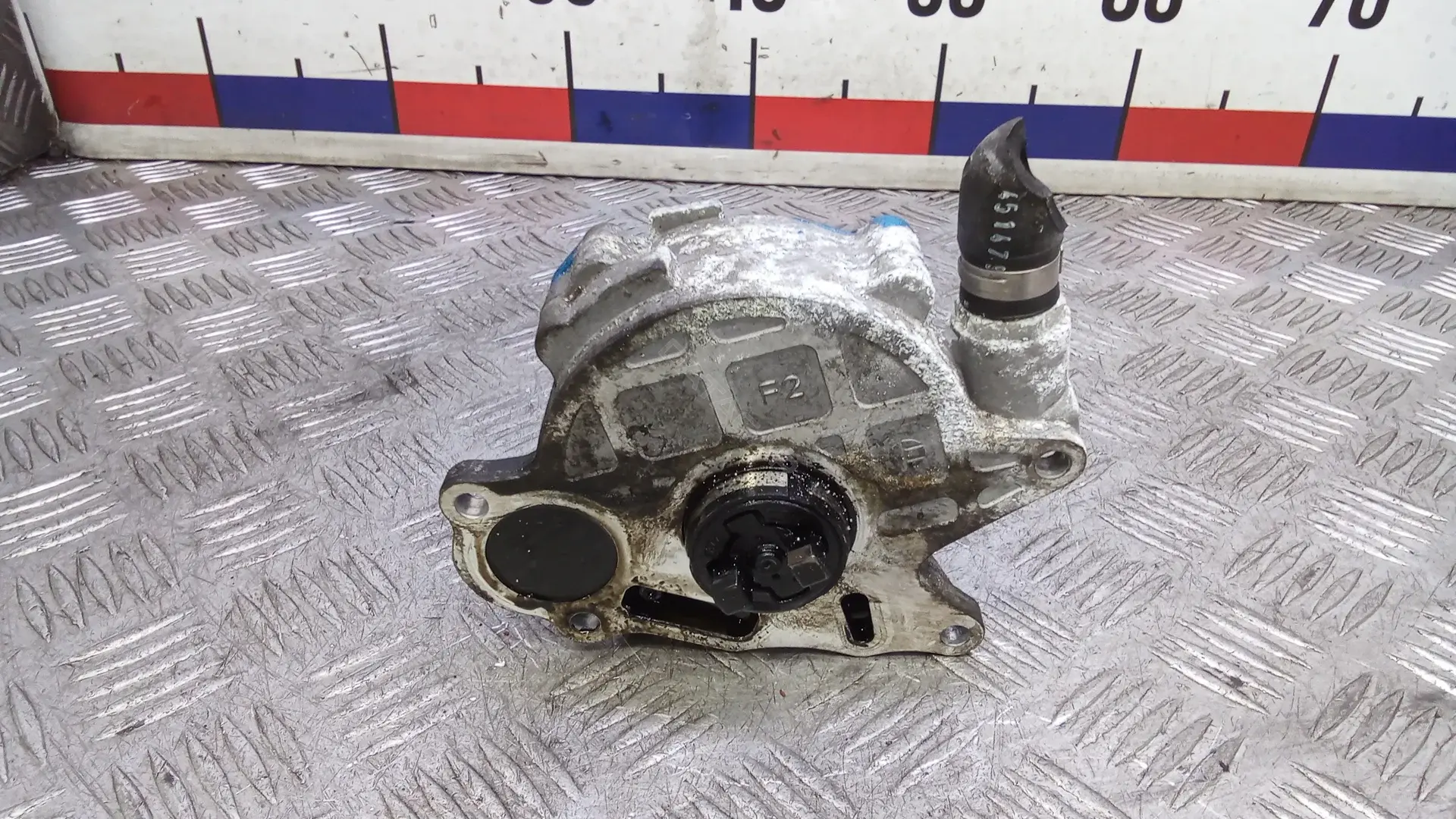 Вакуумный насос 03L145100F