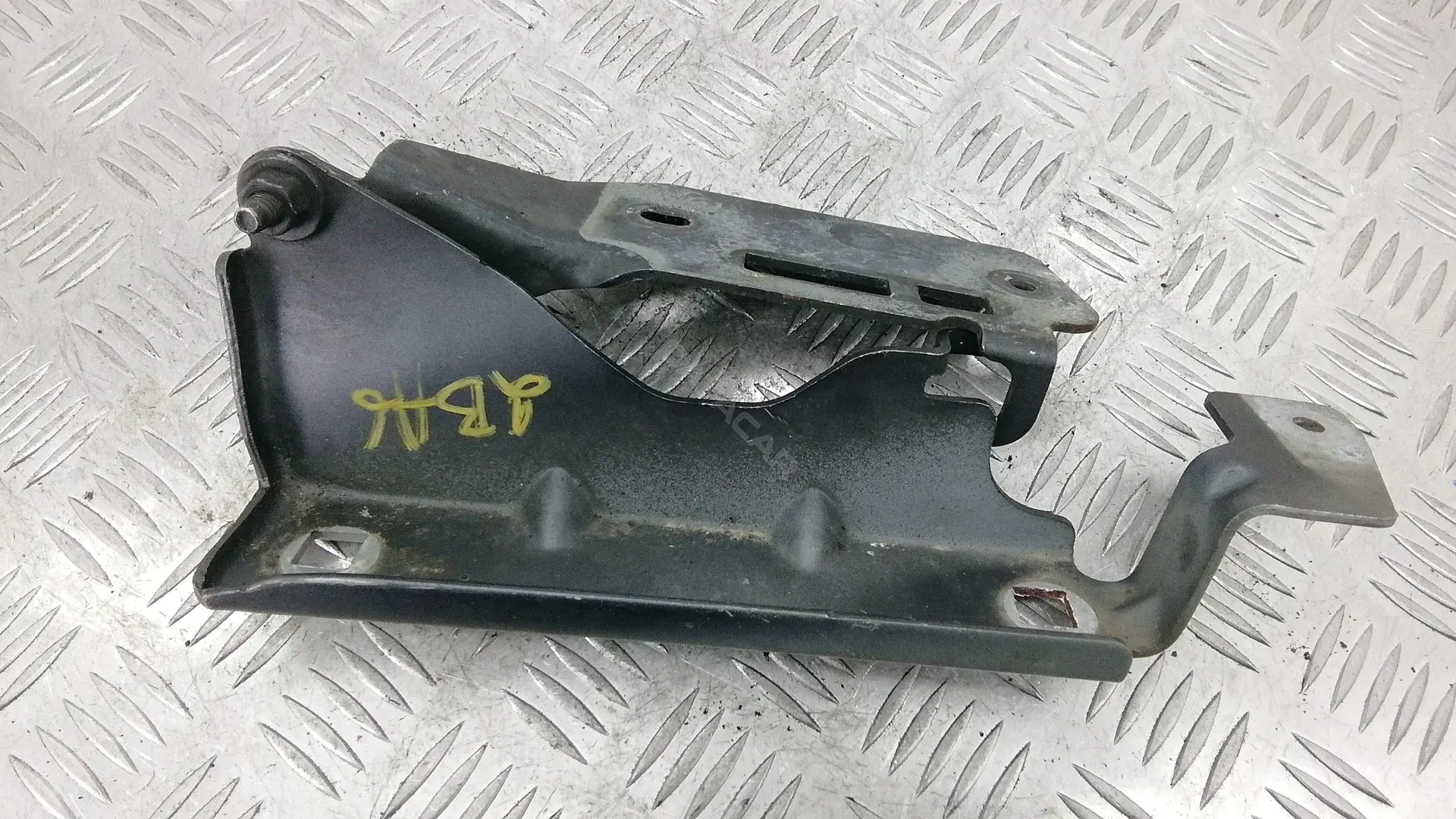 Петля капота 2BA06D502