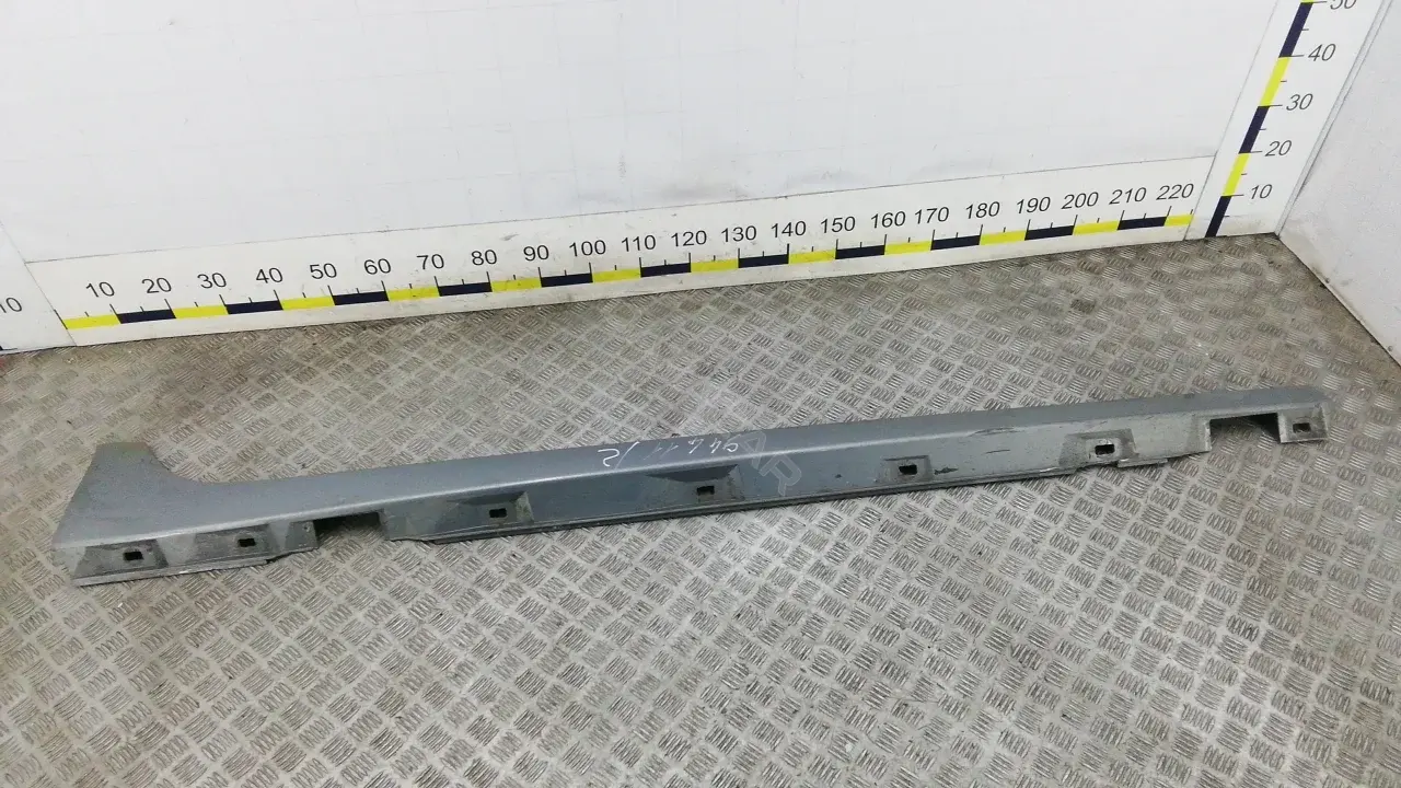 Накладка на порог 4G0853856G
