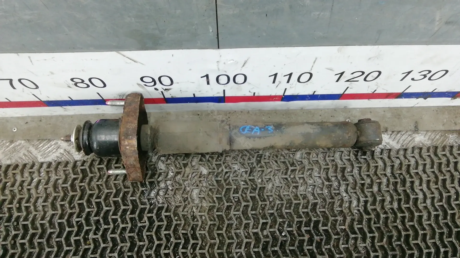 Амортизаторы 4162A050, MR491946