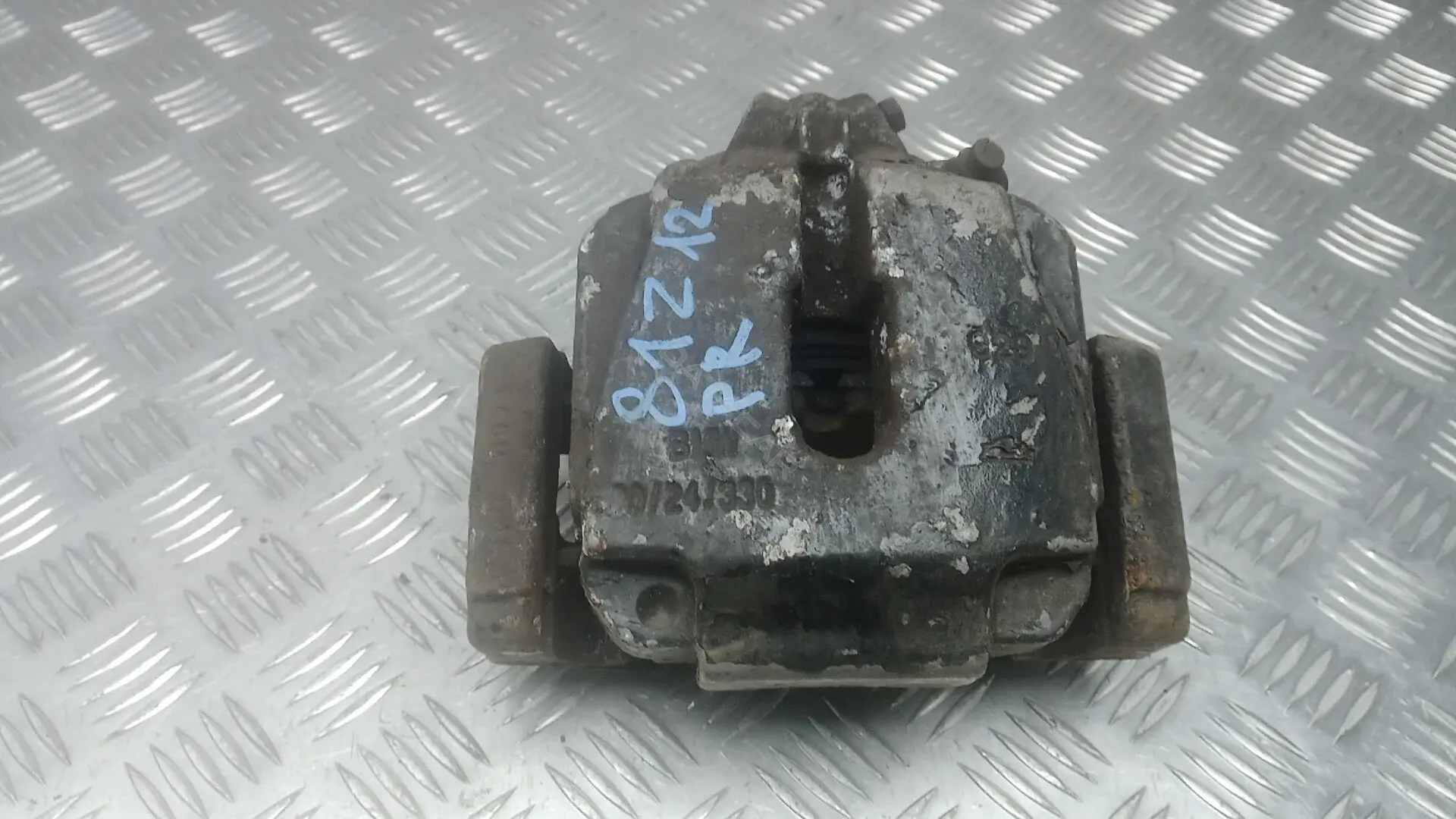 Суппорт тормозной 81Z12N702