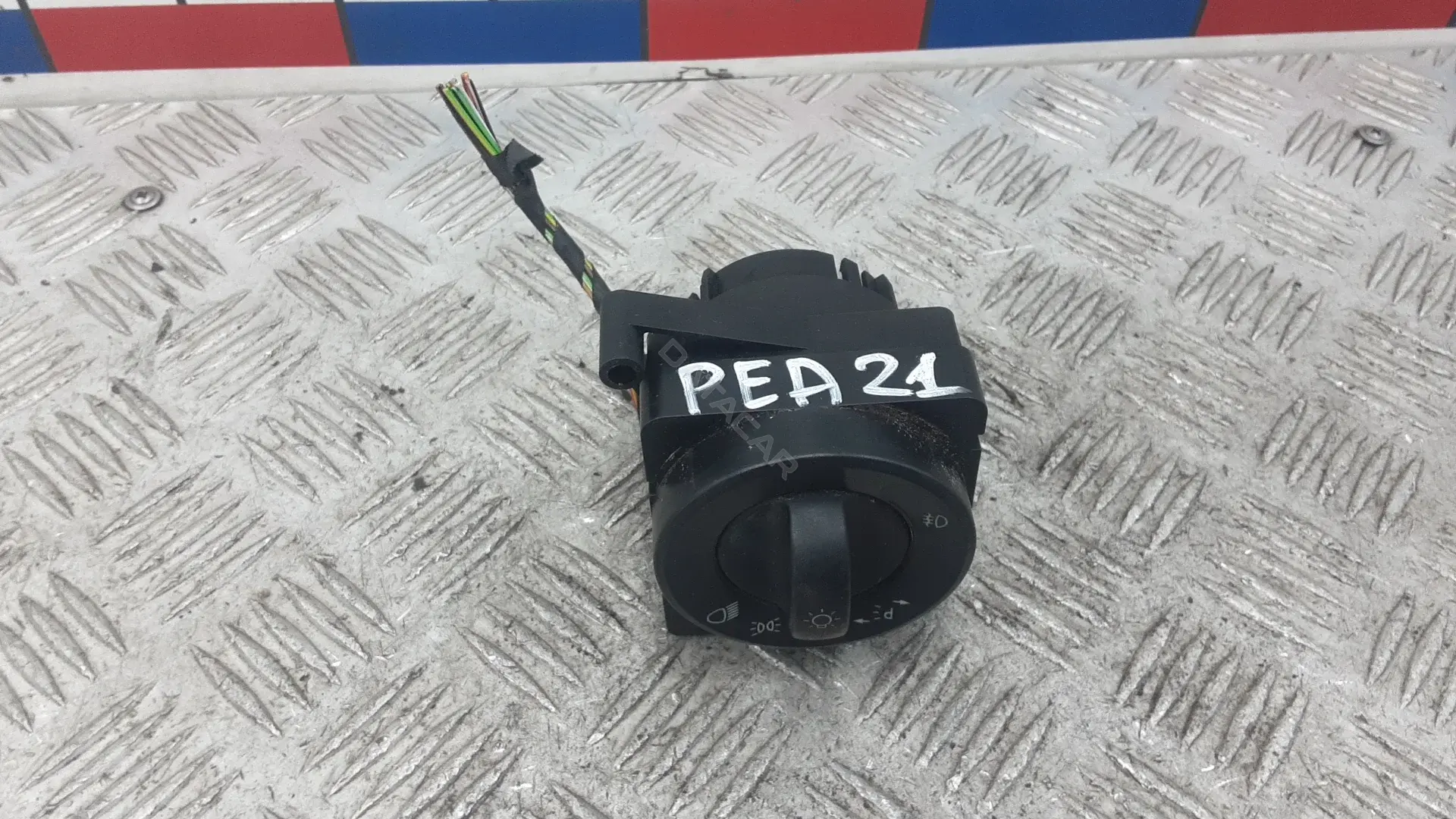 Переключатель подрулевой PEA21WU01