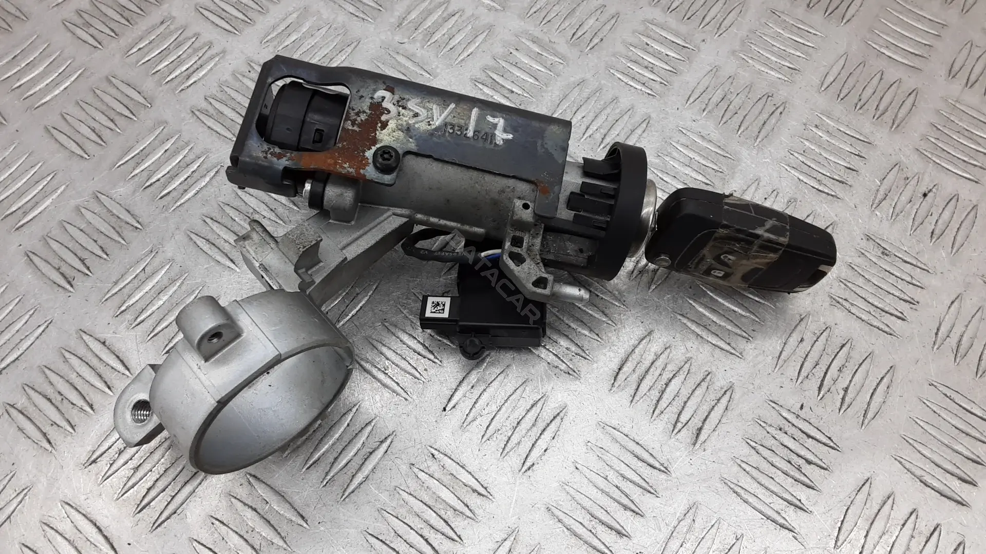 Замок зажигания 3SV17J101