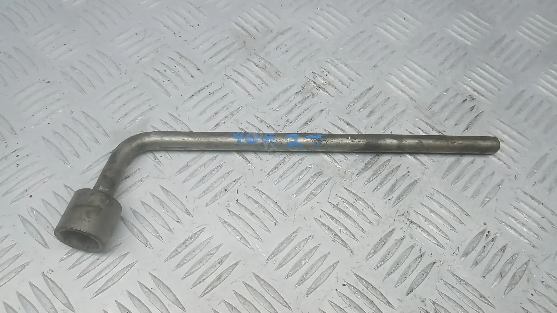 Ключ колесный (балонный) 4OR27VP01