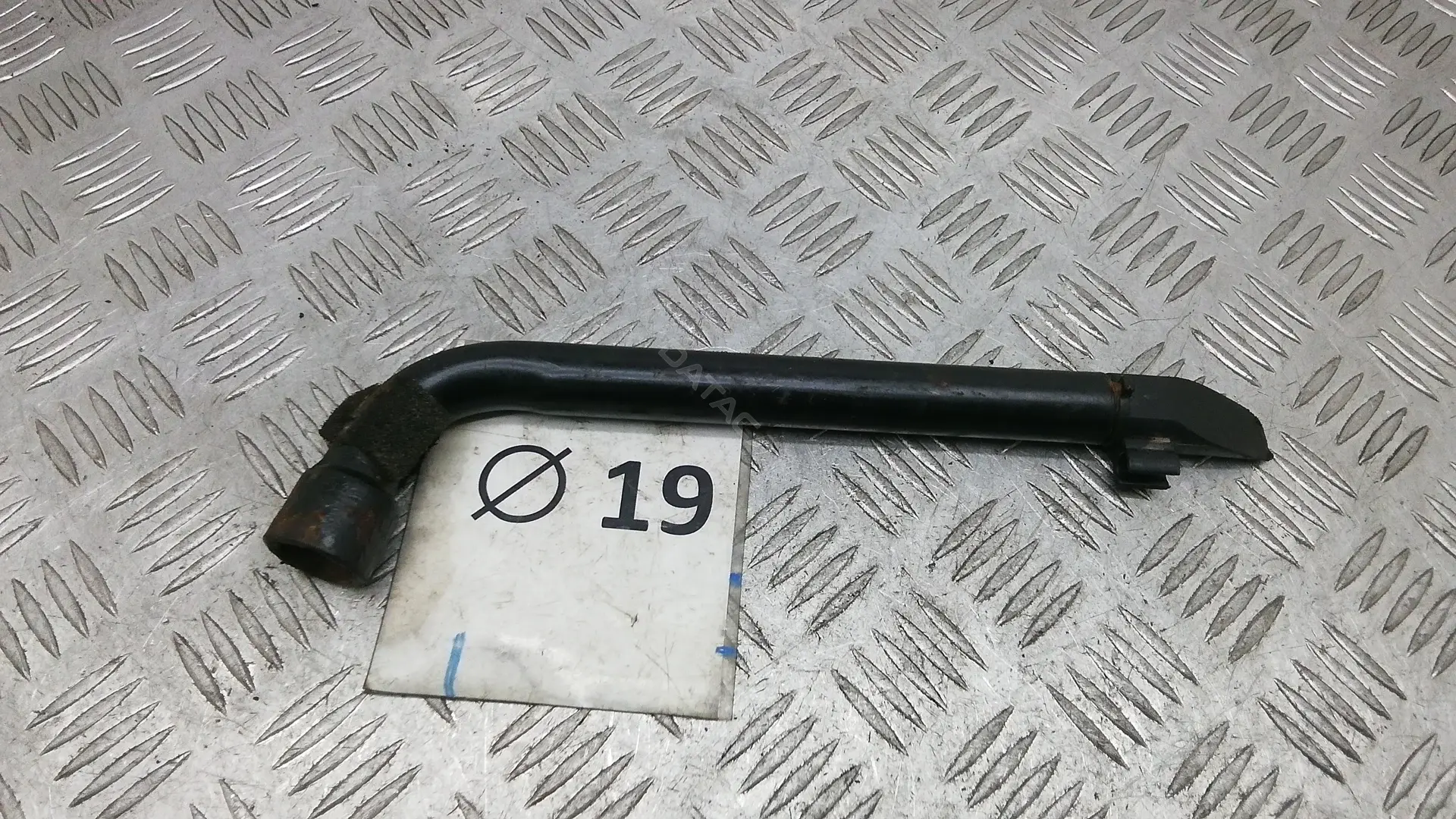 Ключ колесный (балонный) 9LV14VP01
