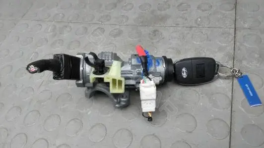 Замок зажигания SBM18J101
