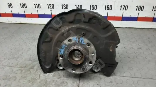 Поворотный кулак SBM140801
