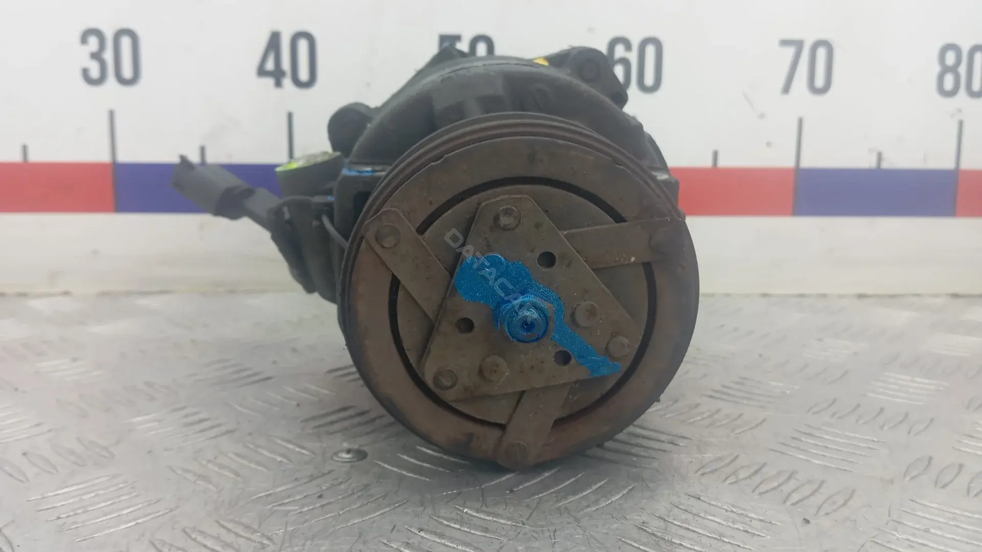 Компрессор кондиционера 7813A357
