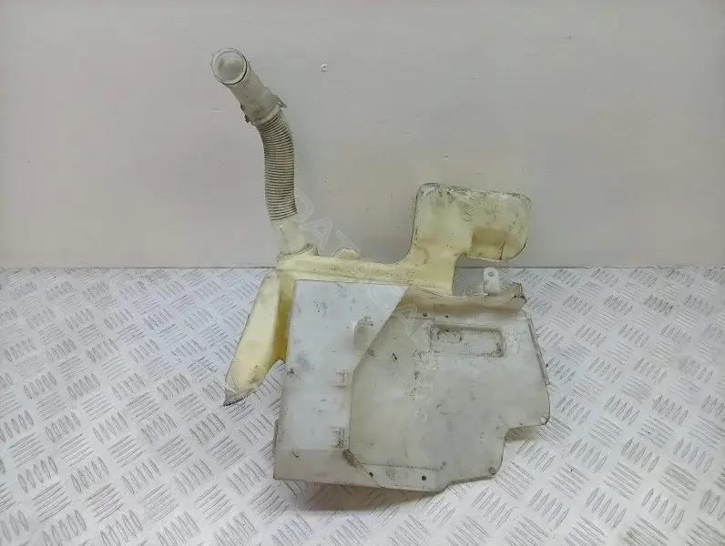 Бачок омывателя 6M2117B613AJ