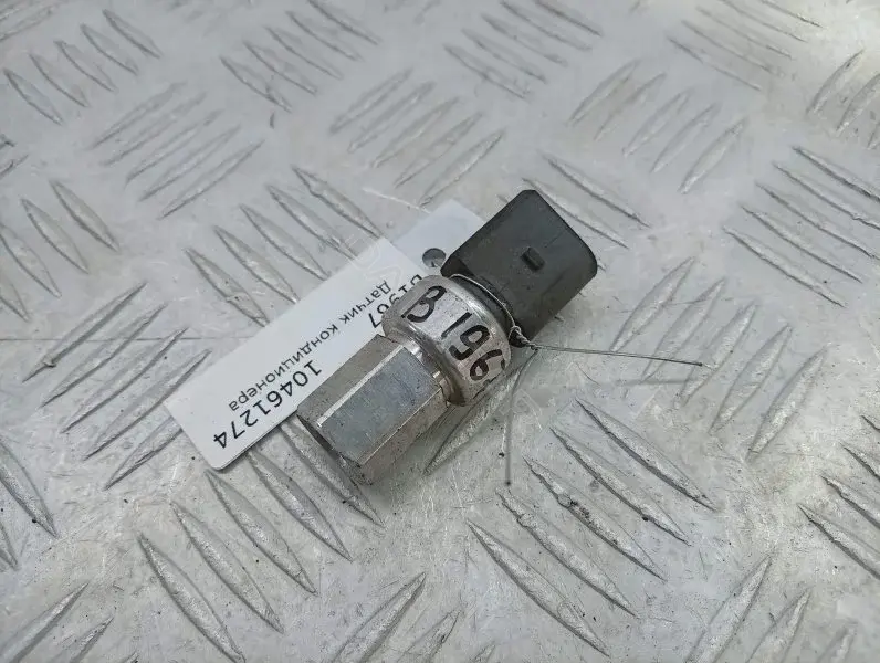 Датчик давления кондиционера 1KO959126E