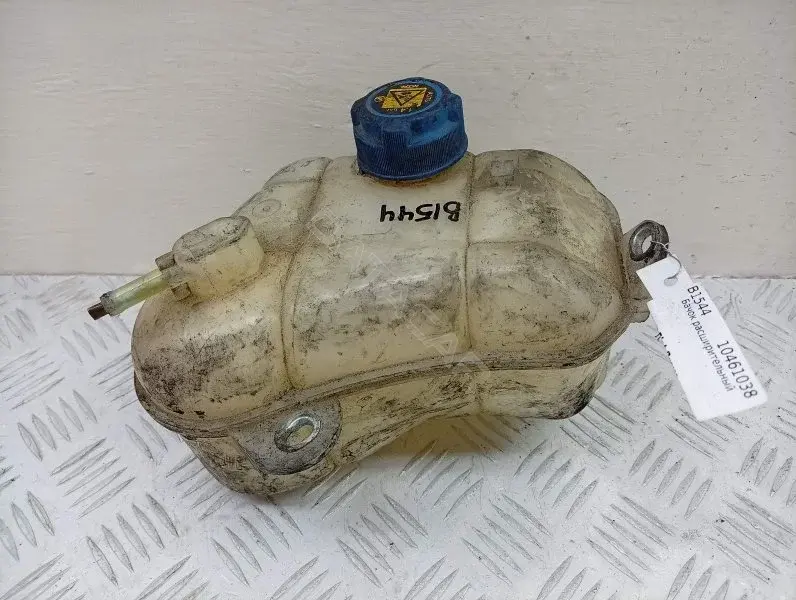 Расширительный бачок 51799558
