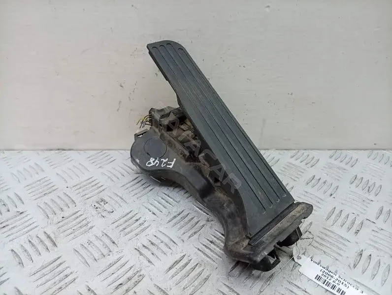 Педаль газа 1K1721503N
