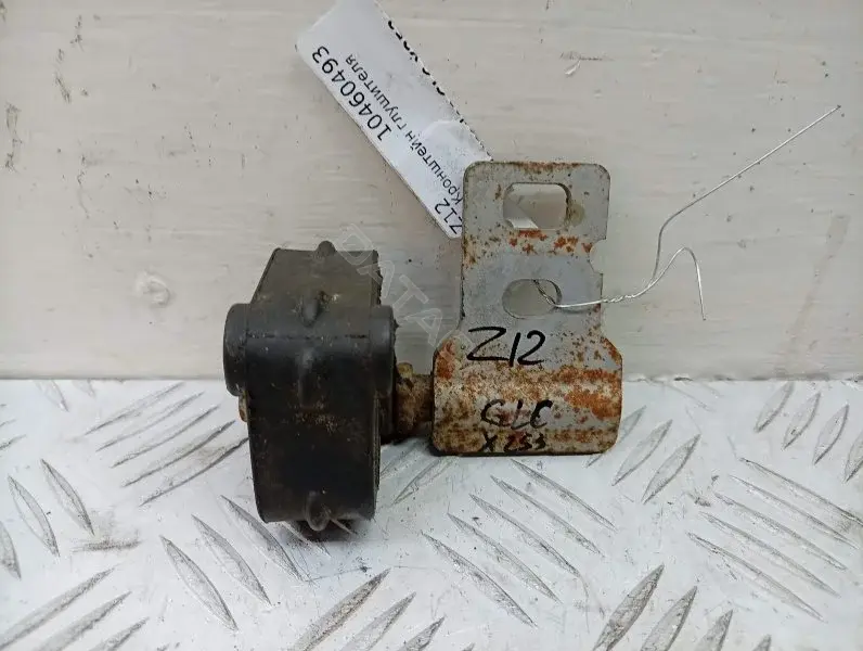 Крепление глушителя A2534906600
