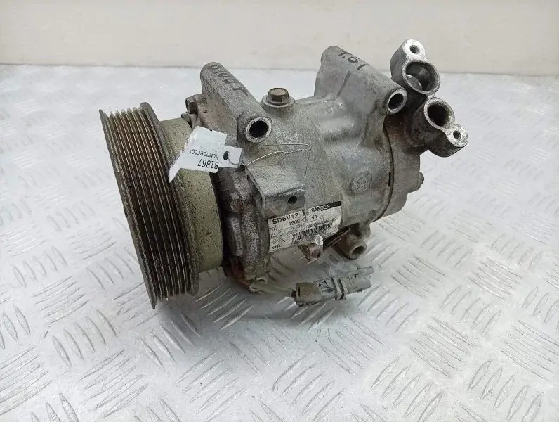 Компрессор кондиционера 8200953359A