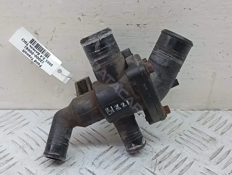 Корпус термостата YC1Q8A586AE