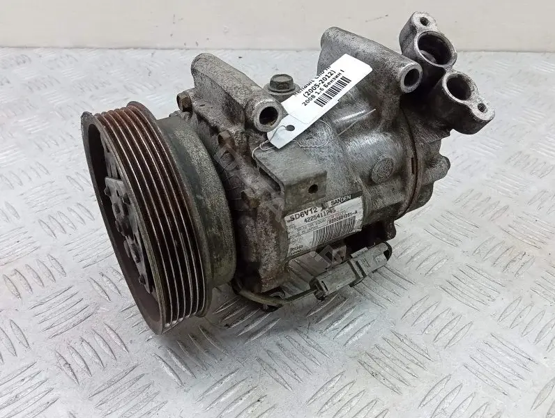 Компрессор кондиционера 8200651251A