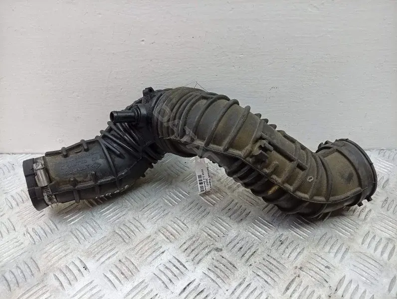 Патрубок интеркулера 8200586979