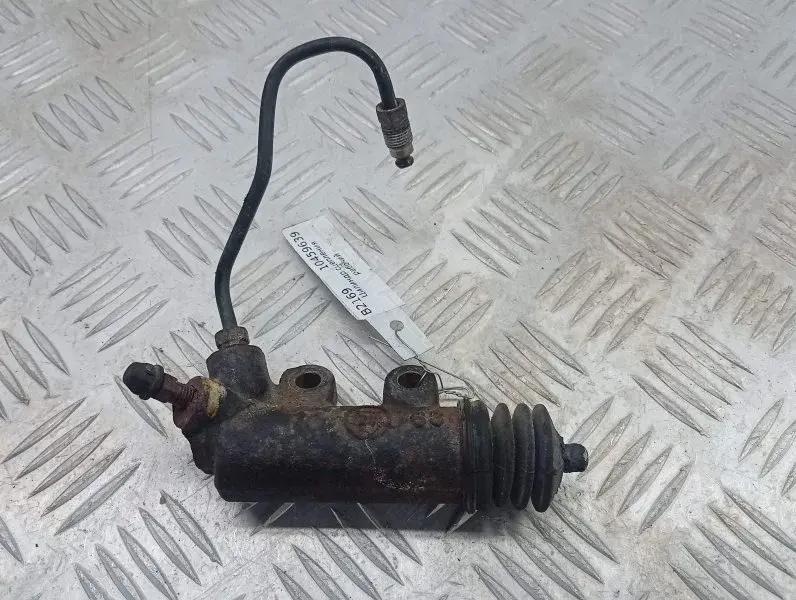 Рабочий цилиндр сцепления 10459639