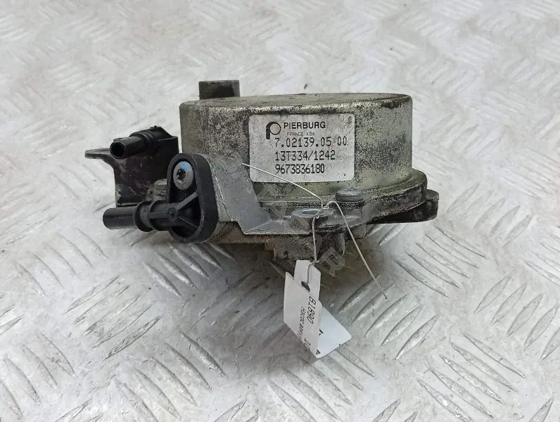 Вакуумный насос 9673836180