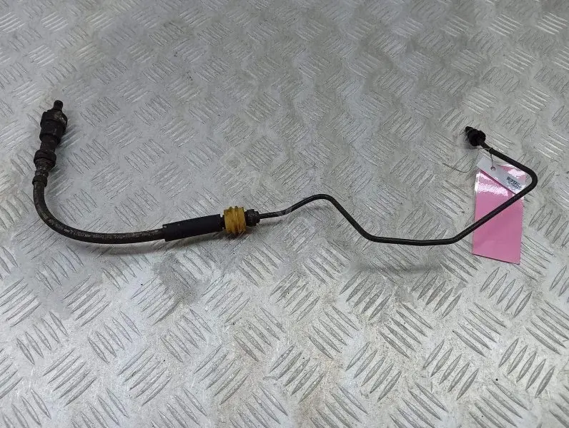 Трубка сцепления AV617K590EC