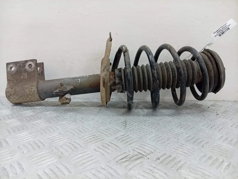 Стойка передняя 9684128180