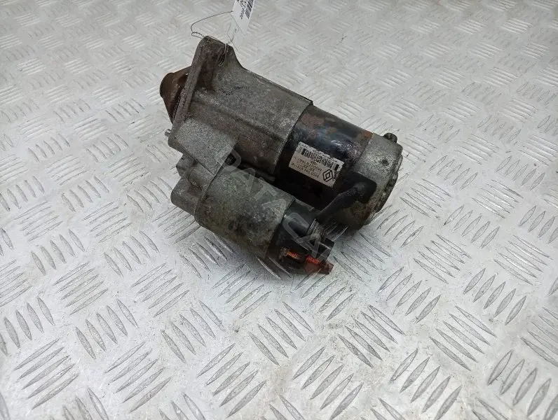 Стартер 8200584675B