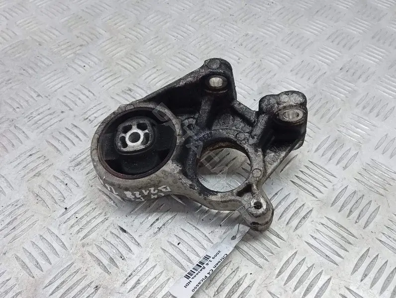 Кронштейн полуоси 96391768