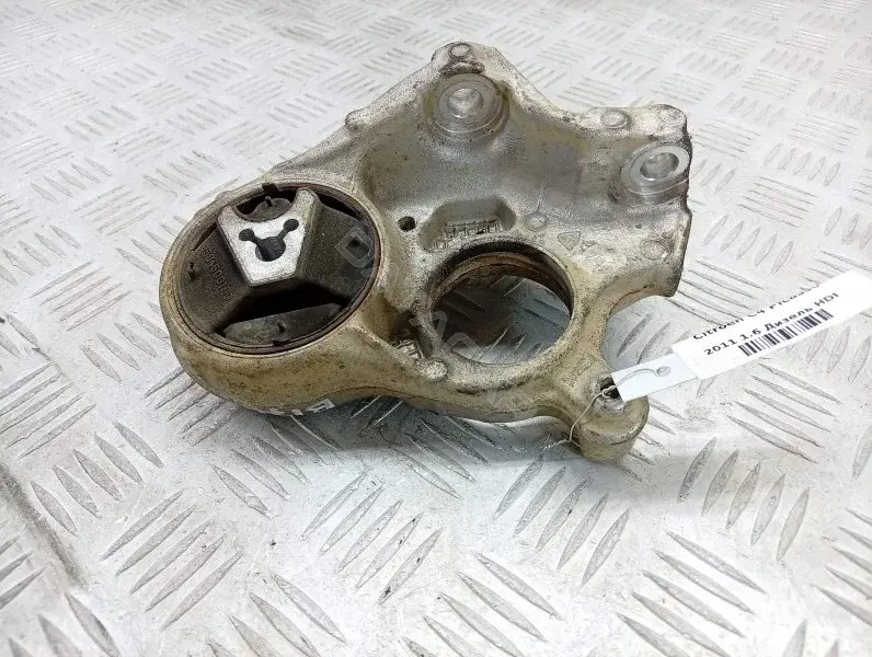 Кронштейн полуоси 9684500180
