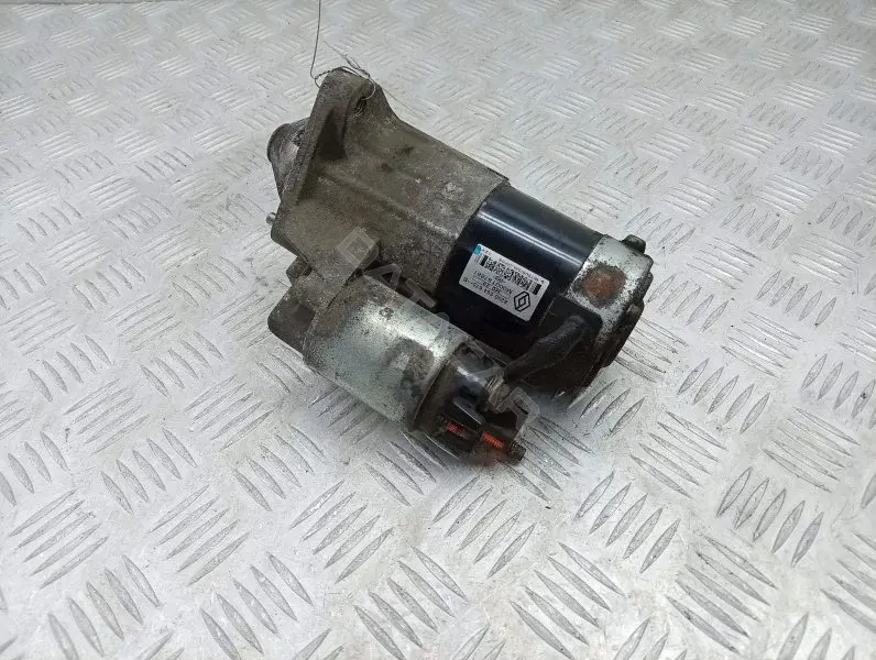 Стартер 8200584675B