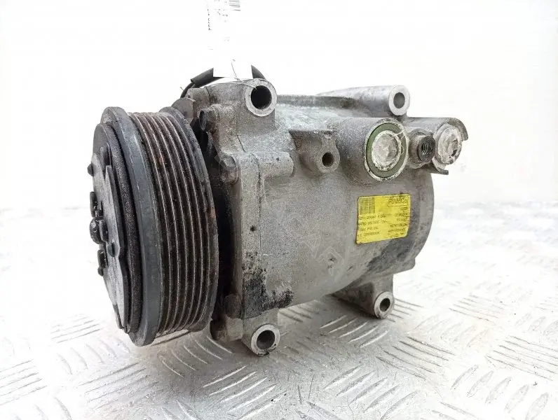 Компрессор кондиционера 8V5119D529DF