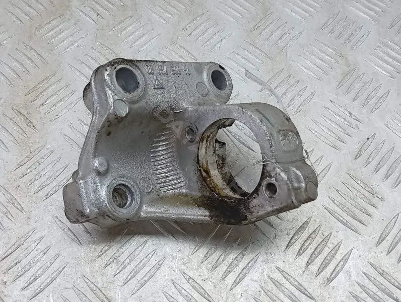 Кронштейн полуоси 9680276880