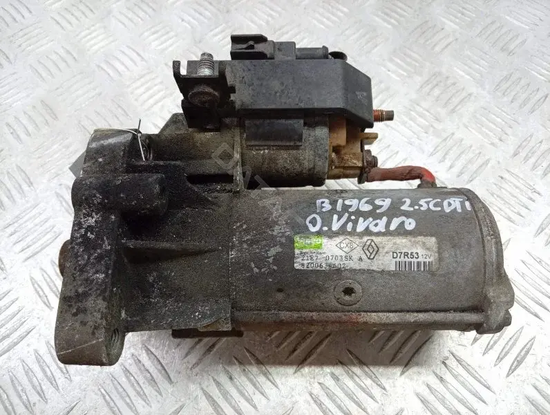 Стартер 8200634602
