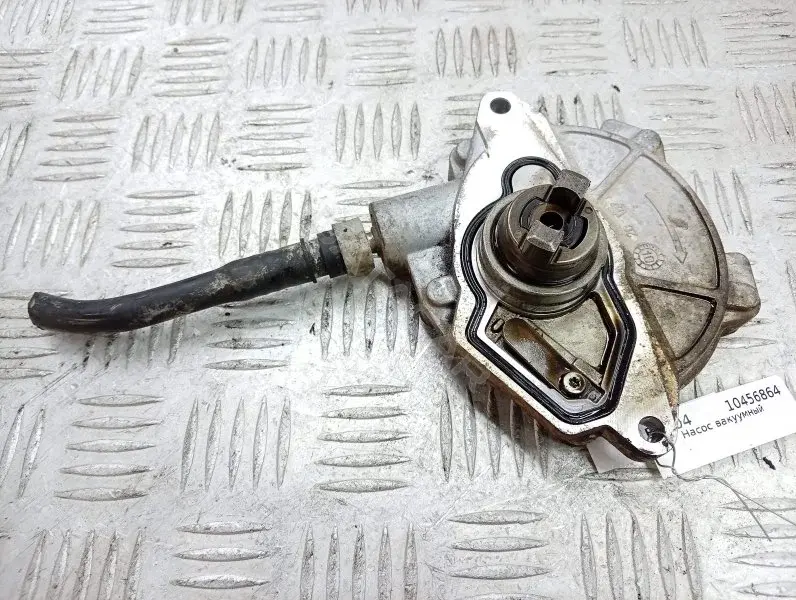 Вакуумный насос A6402300465