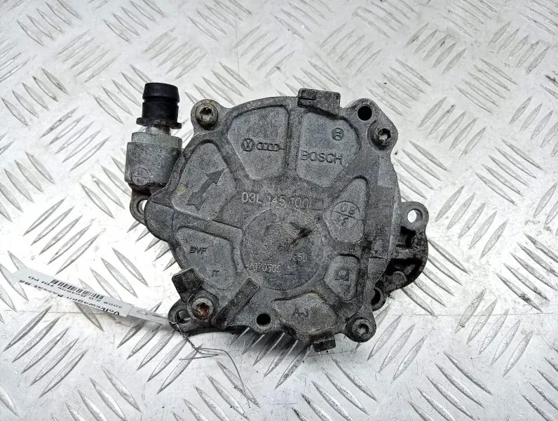 Вакуумный насос 03L145100F