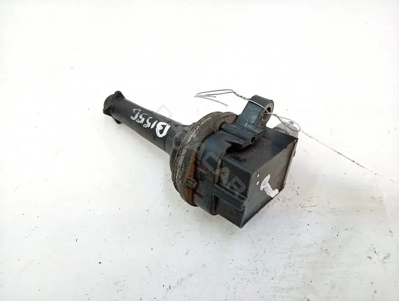 Катушка зажигания 30713417