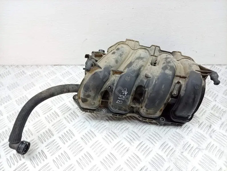 Коллектор впускной V760573380