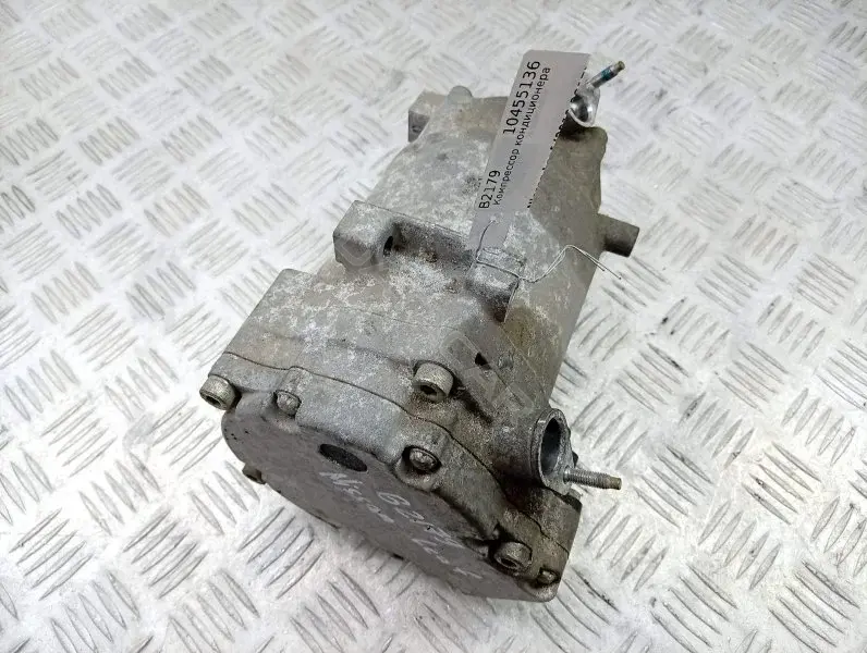 Компрессор кондиционера 926001NG0A