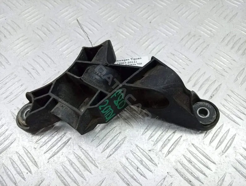 Кронштейн КПП 5N0711789B