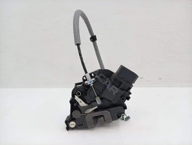 Замок двери 6M2AR26413BC