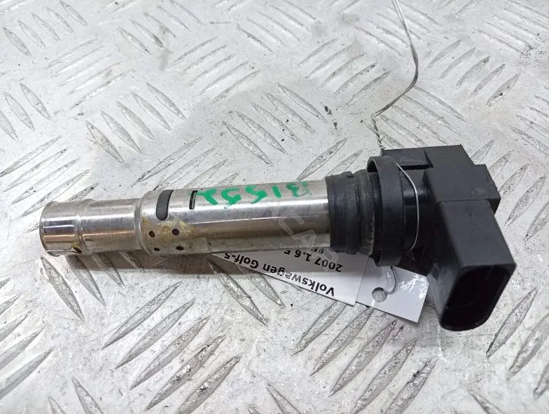 Катушка зажигания 036905715E