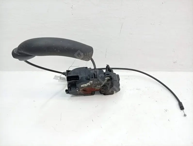 Замок двери 825028873R