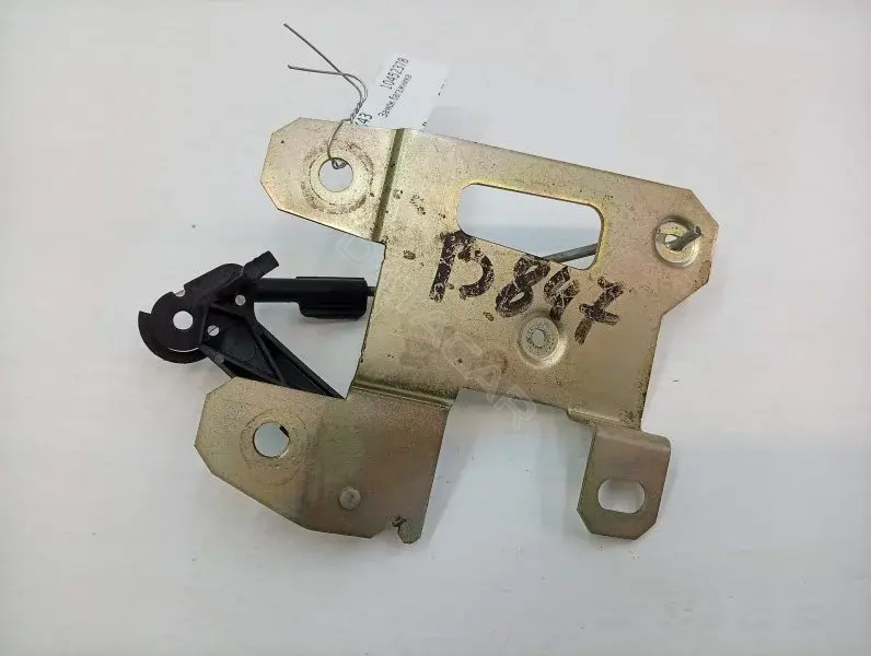 Замок крышки багажника 1J9827425D