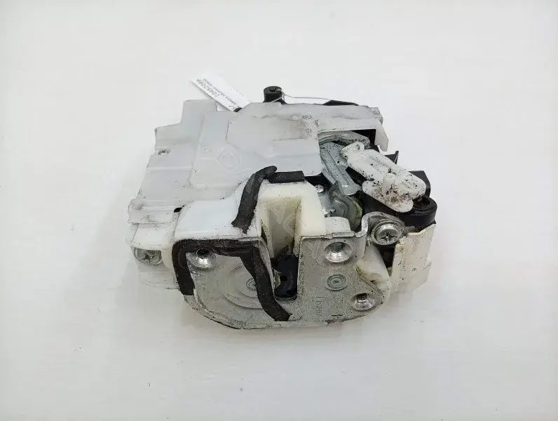 Замок двери 10452099
