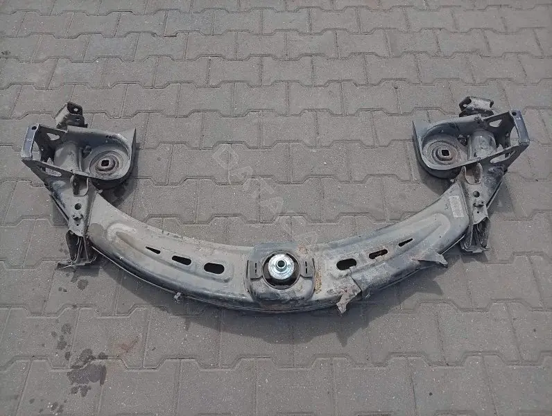 Балка подвески 10451340