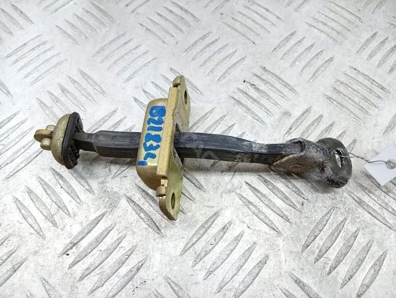 Ограничитель двери GJ6A58270A
