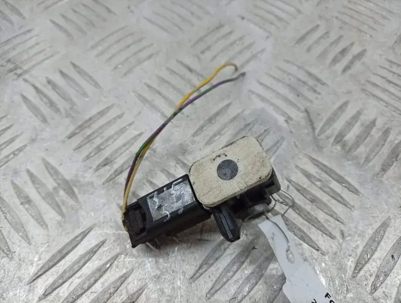 Датчик удара CM5T14B006AA